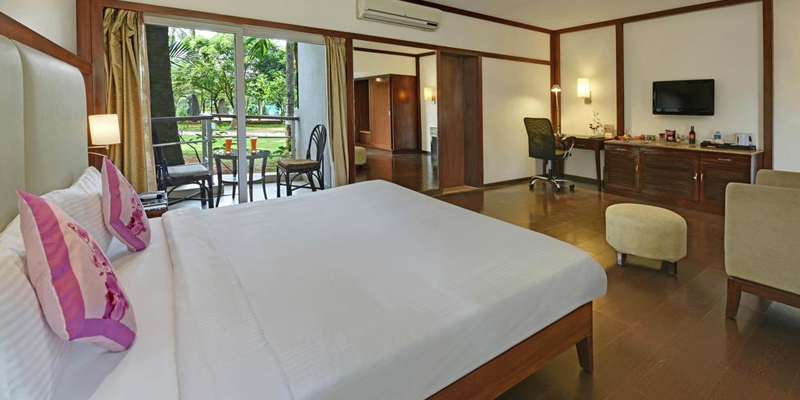 Royal Orchid Garden View Balcony Suite